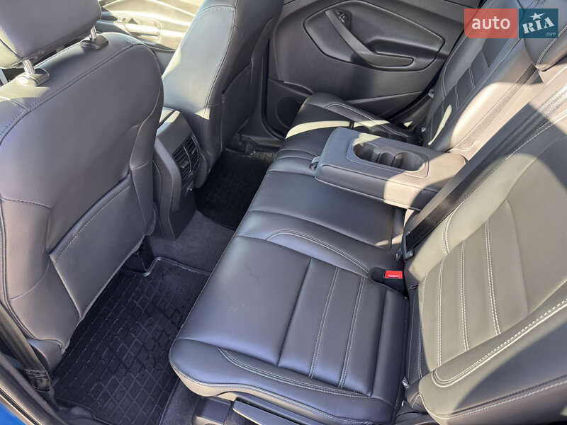 Внедорожник / Кроссовер Ford Escape 2019 в Киеве