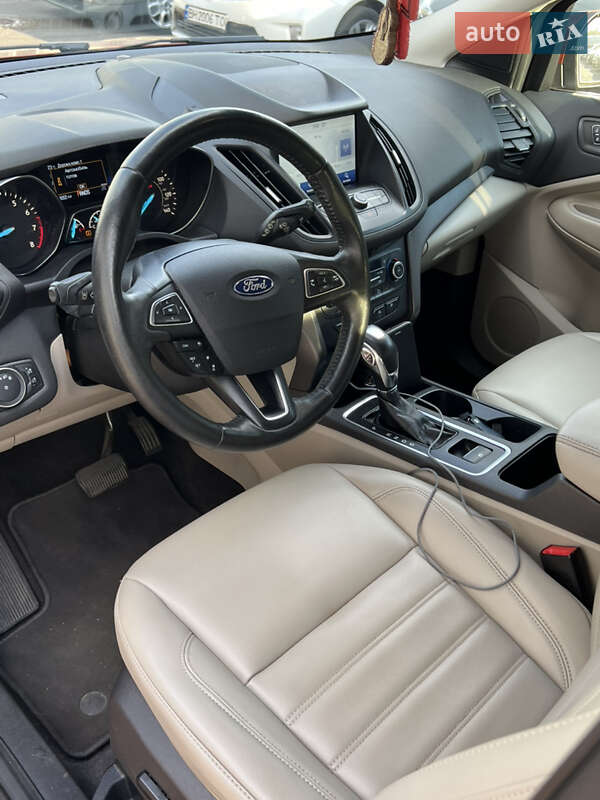 Внедорожник / Кроссовер Ford Escape 2018 в Одессе