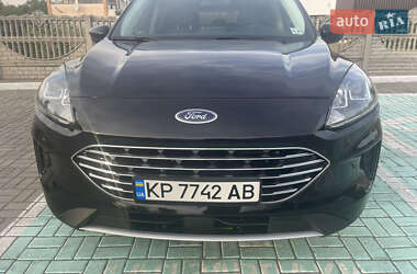 Внедорожник / Кроссовер Ford Escape 2022 в 