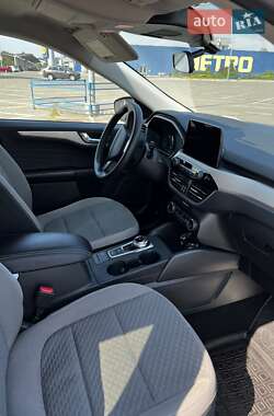 Внедорожник / Кроссовер Ford Escape 2021 в 