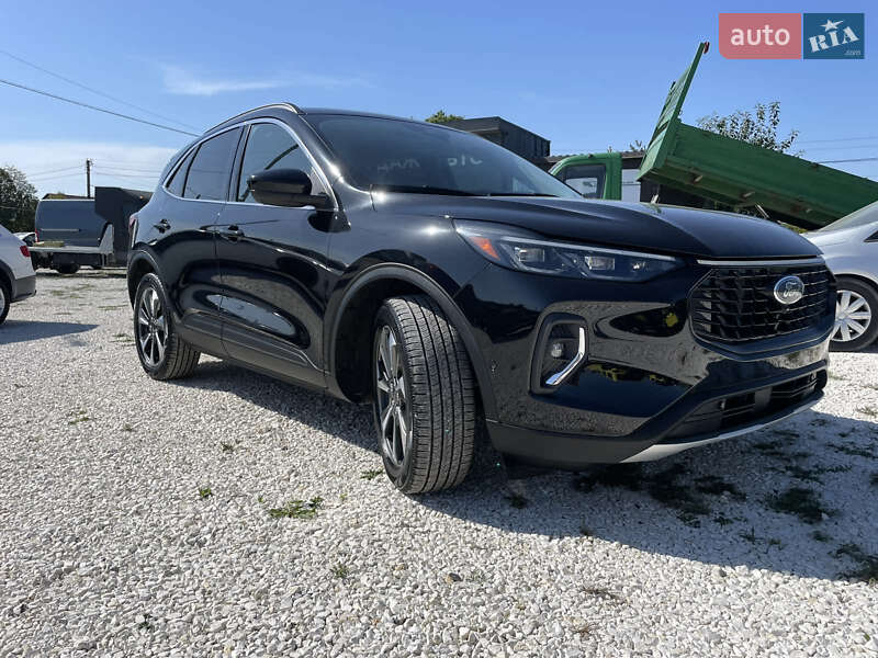 Внедорожник / Кроссовер Ford Escape 2023 в Киеве