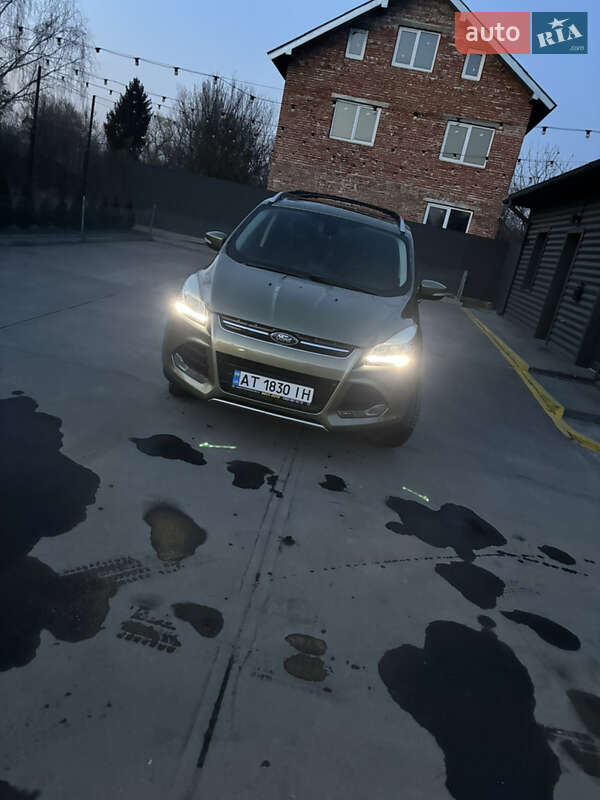 Внедорожник / Кроссовер Ford Escape 2013 в Тысменице