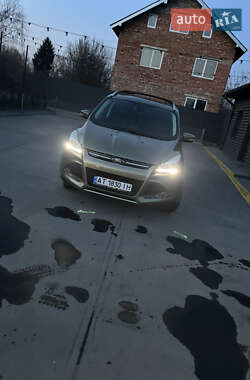 Внедорожник / Кроссовер Ford Escape 2013 в 