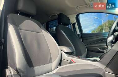 Внедорожник / Кроссовер Ford Escape 2014 в 