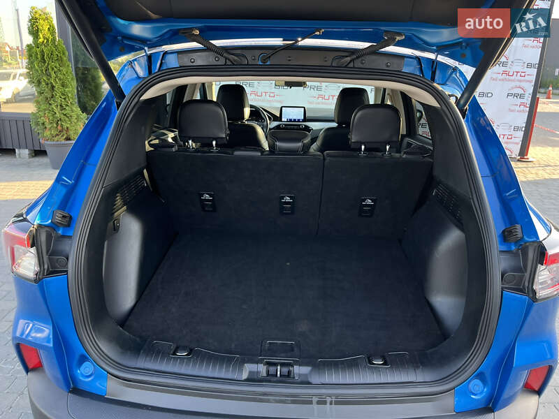 Позашляховик / Кросовер Ford Escape 2019 в Львові