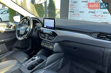 Внедорожник / Кроссовер Ford Escape 2019 в 