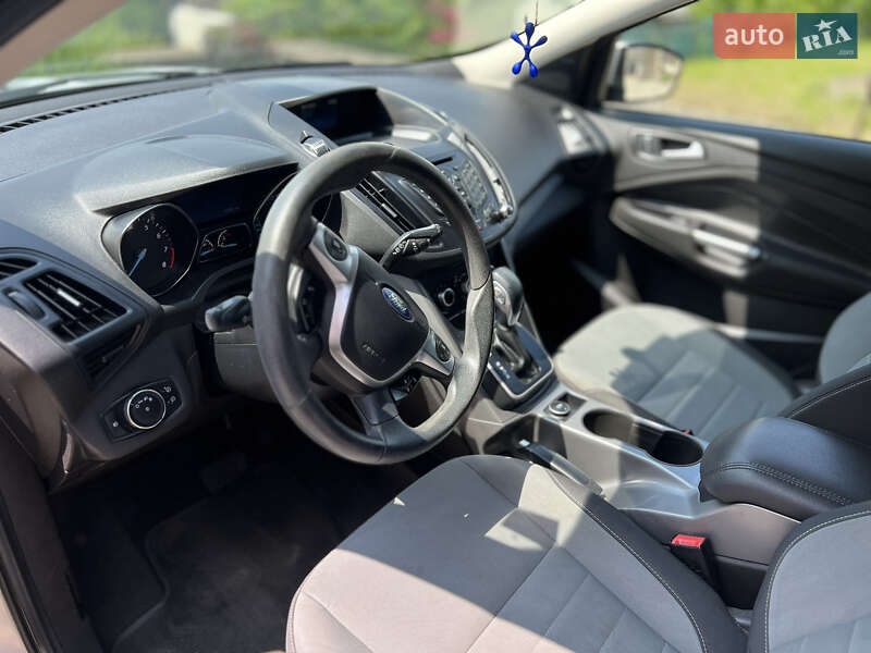 Внедорожник / Кроссовер Ford Escape 2013 в Черновцах фото 13 Внедорожник / Кроссовер Ford Escape 2013 в Черновцах