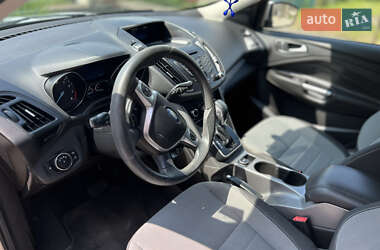Внедорожник / Кроссовер Ford Escape 2013 в 