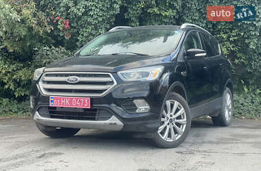 Внедорожник / Кроссовер Ford Escape 2016 в 