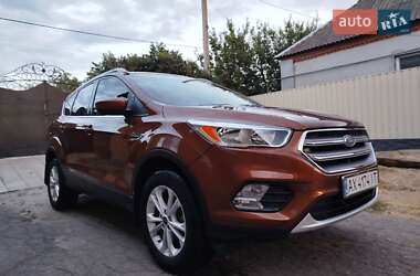 Внедорожник / Кроссовер Ford Escape 2017 в Ахтырке