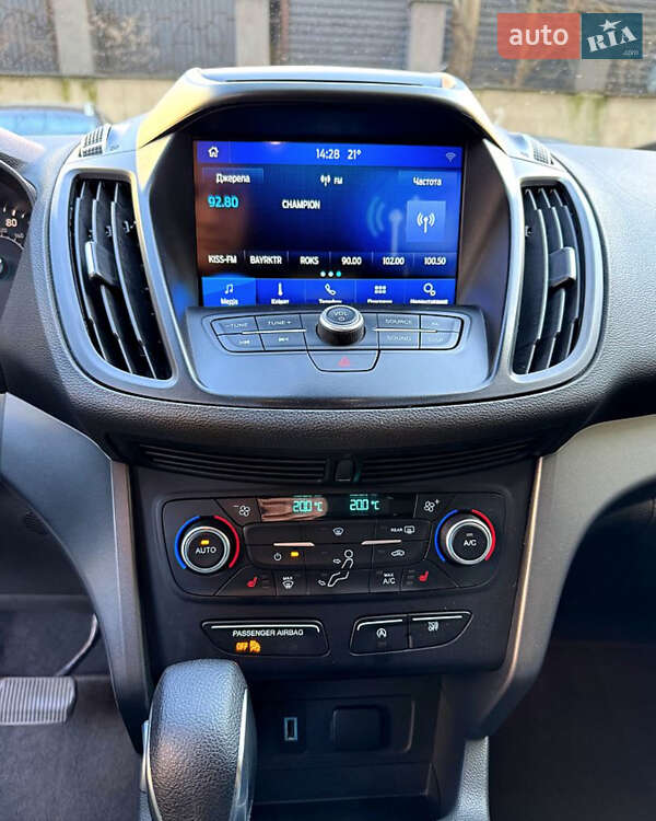 Внедорожник / Кроссовер Ford Escape 2018 в Киеве
