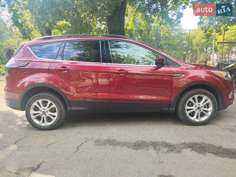 Внедорожник / Кроссовер Ford Escape 2016 в Запорожье фото 10 Внедорожник / Кроссовер Ford Escape 2016 в Запорожье