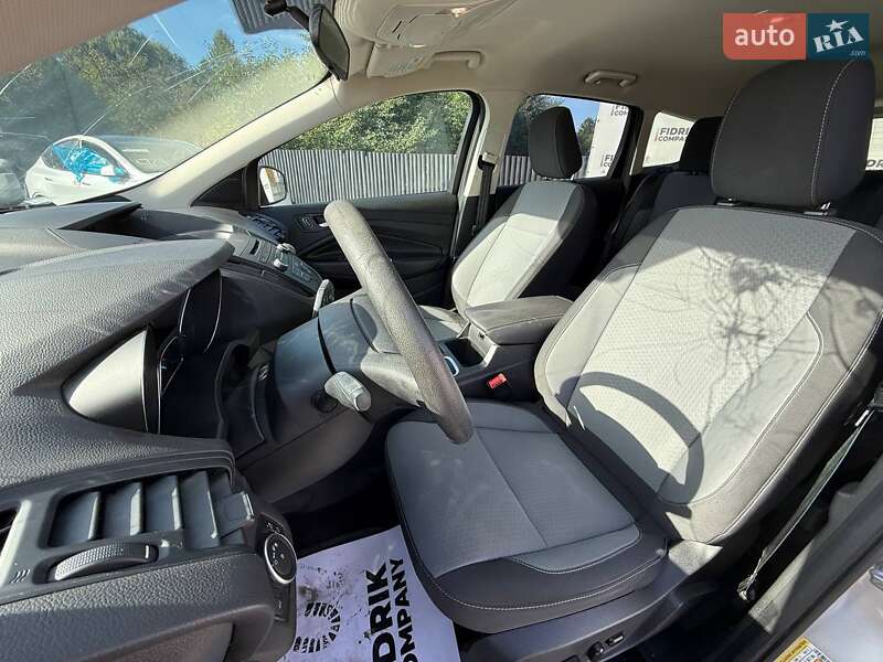 Внедорожник / Кроссовер Ford Escape 2018 в Луцке