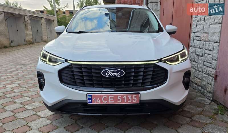 Внедорожник / Кроссовер Ford Escape 2023 в 