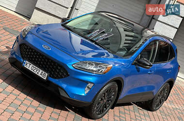 Внедорожник / Кроссовер Ford Escape 2020 в Ивано-Франковске