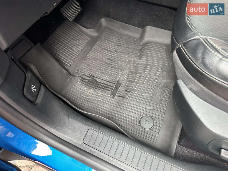 Внедорожник / Кроссовер Ford Escape 2020 в Ивано-Франковске
