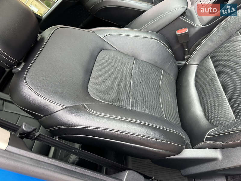 Внедорожник / Кроссовер Ford Escape 2020 в Ивано-Франковске
