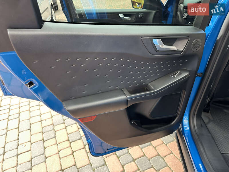 Внедорожник / Кроссовер Ford Escape 2020 в Ивано-Франковске