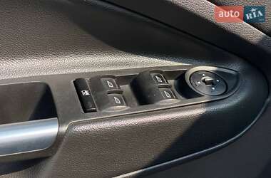 Внедорожник / Кроссовер Ford Escape 2015 в 