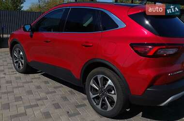 Внедорожник / Кроссовер Ford Escape 2023 в 