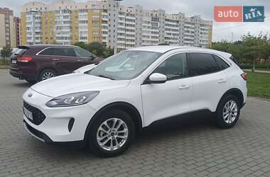 Внедорожник / Кроссовер Ford Escape 2020 в 
