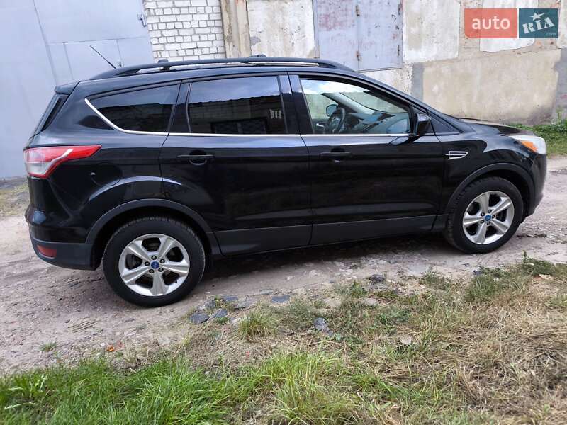 Внедорожник / Кроссовер Ford Escape 2012 в Чернигове