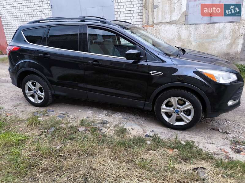 Внедорожник / Кроссовер Ford Escape 2012 в Чернигове