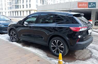 Внедорожник / Кроссовер Ford Escape 2022 в 