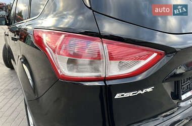 Внедорожник / Кроссовер Ford Escape 2014 в 