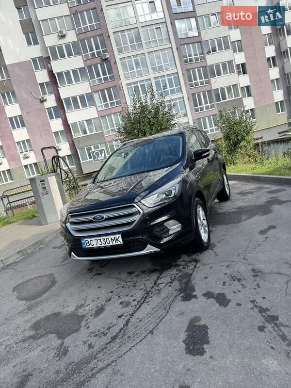Внедорожник / Кроссовер Ford Escape 2017 в 