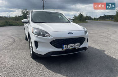Внедорожник / Кроссовер Ford Escape 2020 в 