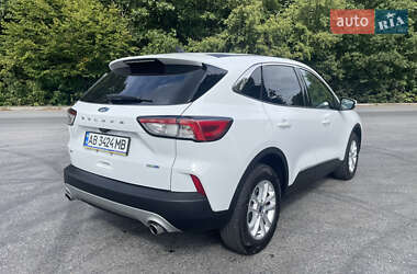 Внедорожник / Кроссовер Ford Escape 2020 в 