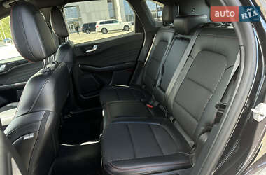 Внедорожник / Кроссовер Ford Escape 2023 в 