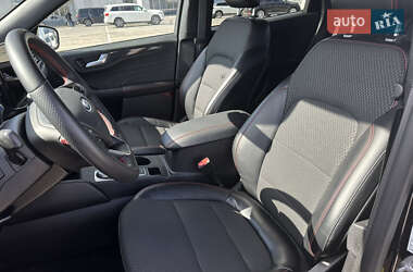 Внедорожник / Кроссовер Ford Escape 2023 в 