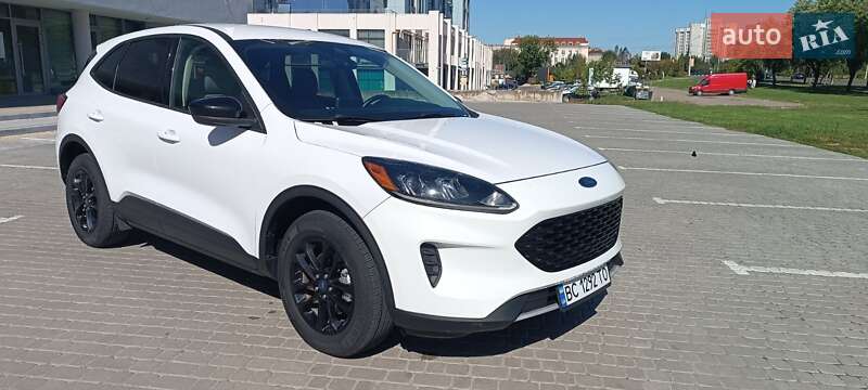 Внедорожник / Кроссовер Ford Escape 2020 в Львове