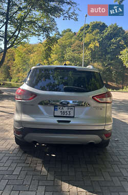 Внедорожник / Кроссовер Ford Escape 2015 в 