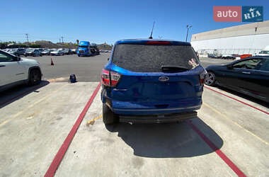 Внедорожник / Кроссовер Ford Escape 2017 в 