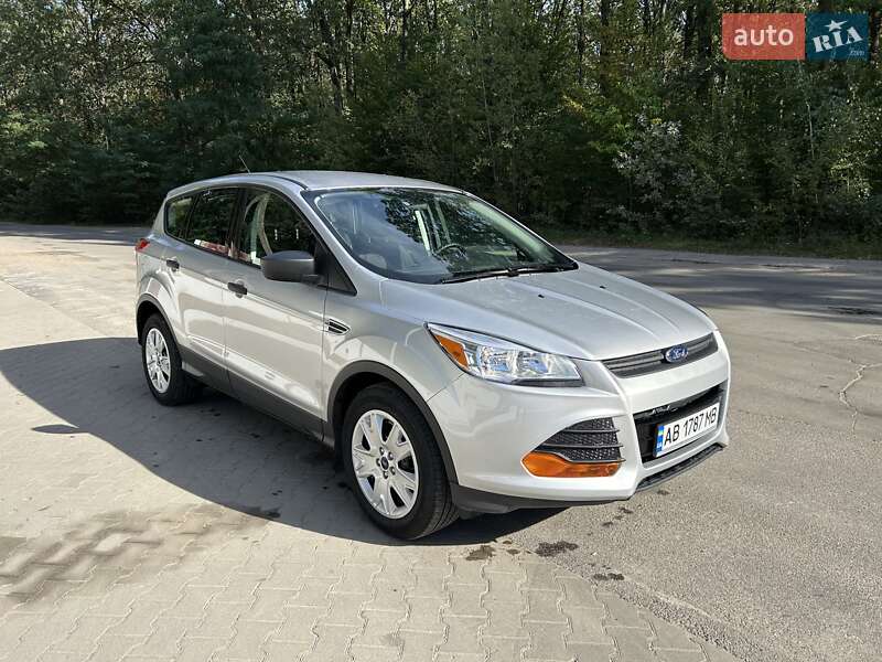 Внедорожник / Кроссовер Ford Escape 2015 в 