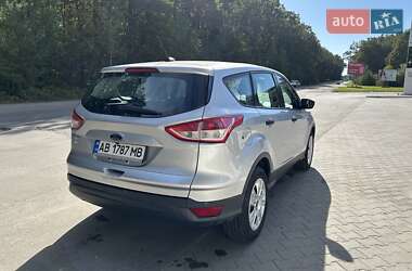 Внедорожник / Кроссовер Ford Escape 2015 в 