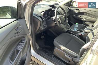 Внедорожник / Кроссовер Ford Escape 2015 в 