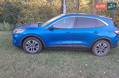 Внедорожник / Кроссовер Ford Escape 2020 в 