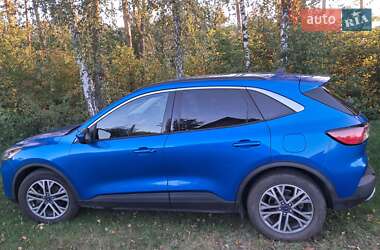 Внедорожник / Кроссовер Ford Escape 2020 в 