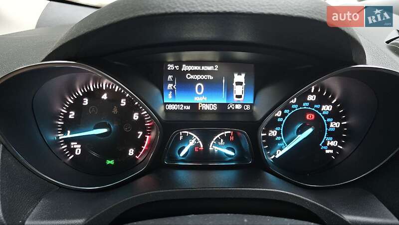 Внедорожник / Кроссовер Ford Escape 2017 в Киеве