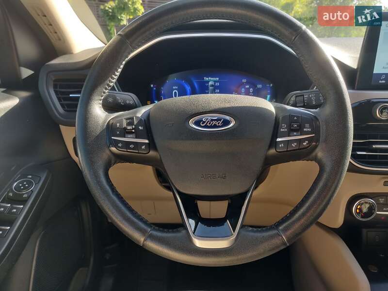 Внедорожник / Кроссовер Ford Escape 2019 в Золочеве фото 15 Внедорожник / Кроссовер Ford Escape 2019 в Золочеве