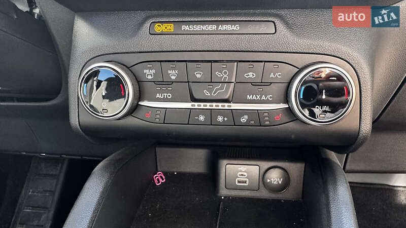 Позашляховик / Кросовер Ford Escape 2023 в Івано-Франківську