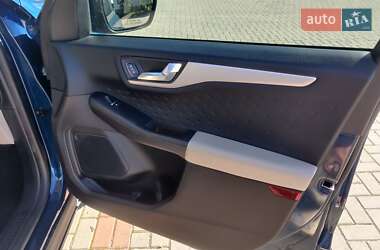 Внедорожник / Кроссовер Ford Escape 2019 в 