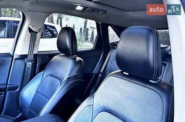 Внедорожник / Кроссовер Ford Escape 2020 в 
