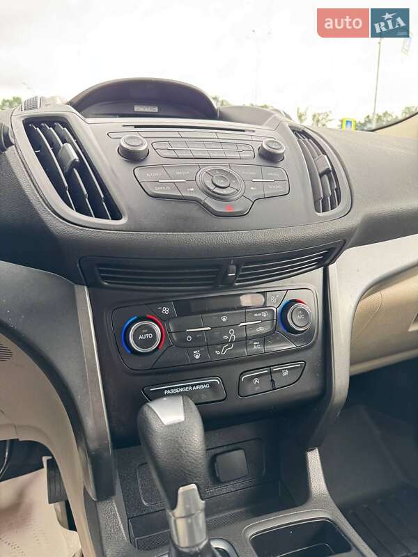 Позашляховик / Кросовер Ford Escape 2017 в Вінниці