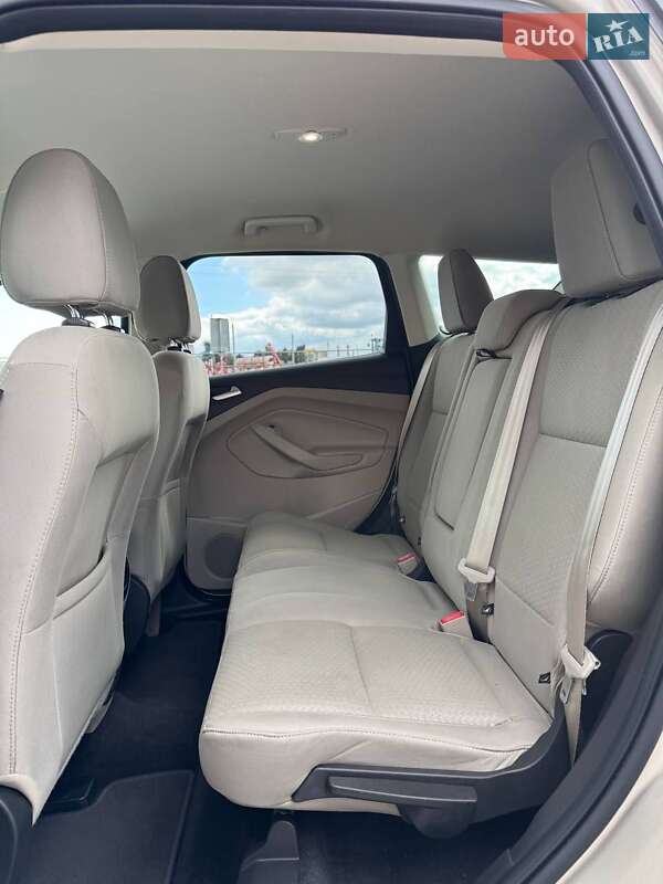 Позашляховик / Кросовер Ford Escape 2017 в Вінниці