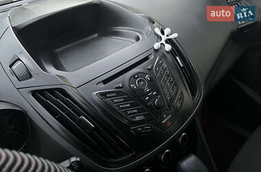 Внедорожник / Кроссовер Ford Escape 2014 в 